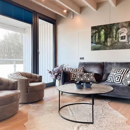 Apartamento Penthouse Meerchenwald 6 *