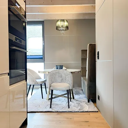 Penthouse Meerchenwald 6 Apartamento *