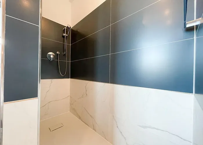 Penthouse Meerchenwald 6 Lägenhet *